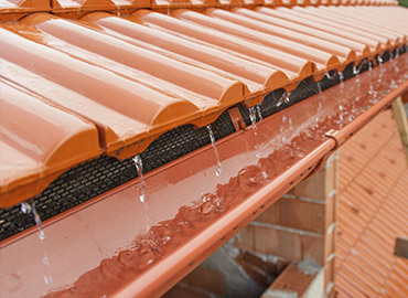 Pose et réparation de gouttière à Charenton-le-Pont (95220) dans le Val de Marne (94)