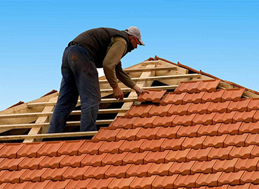 Pose et remplacement de tuiles, ardoise et zinc à Charenton-le-Pont (95220) dans le Val de Marne (94)